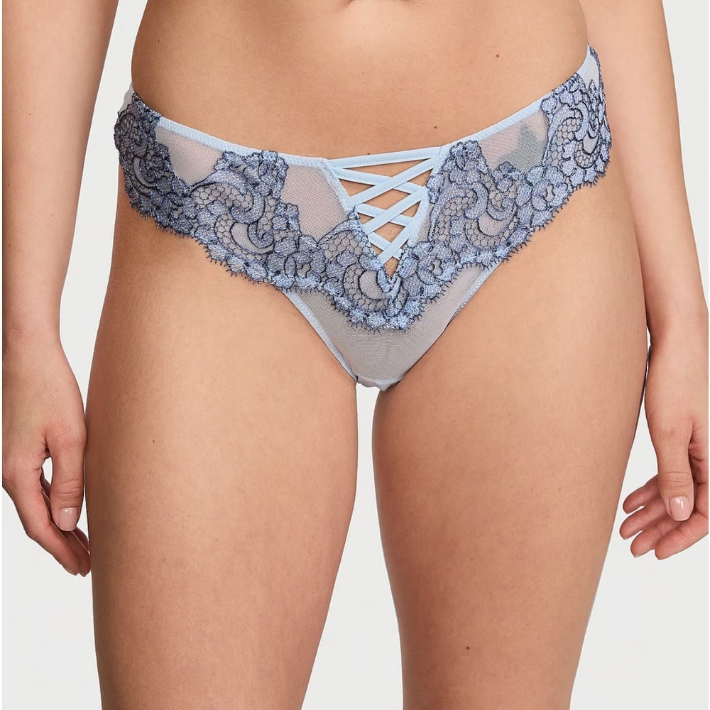 New DREAM ANGELS
Boho Floral Embroidery Brazilian Panty